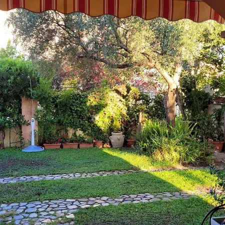 Casa Con Giardino Privato